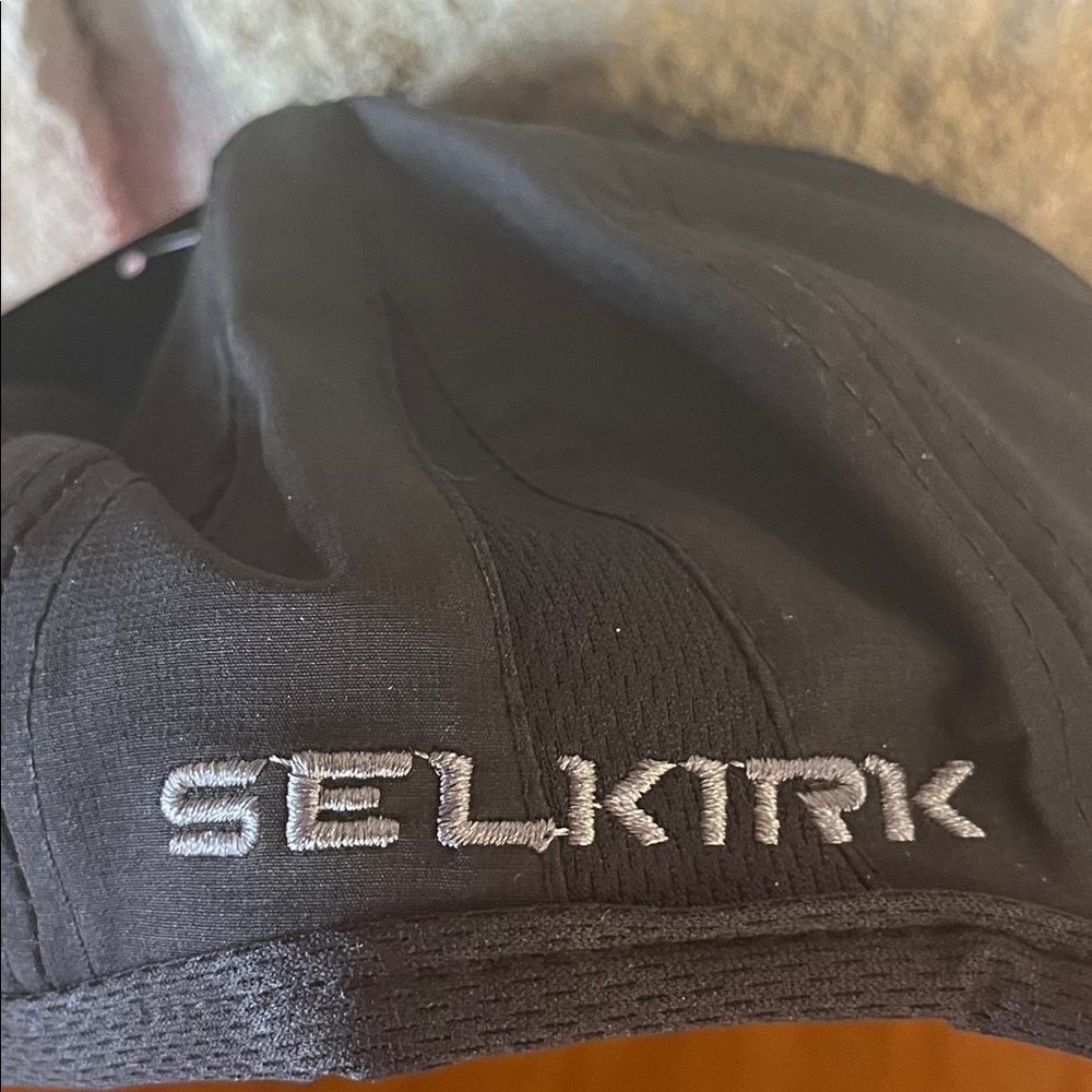 NWT Selkirk Core Hat - Picture 4 of 7